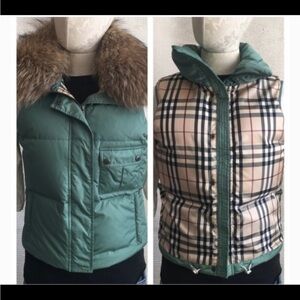 Burberry Nova Check Reversible Vest with Fur Collar-can be detached